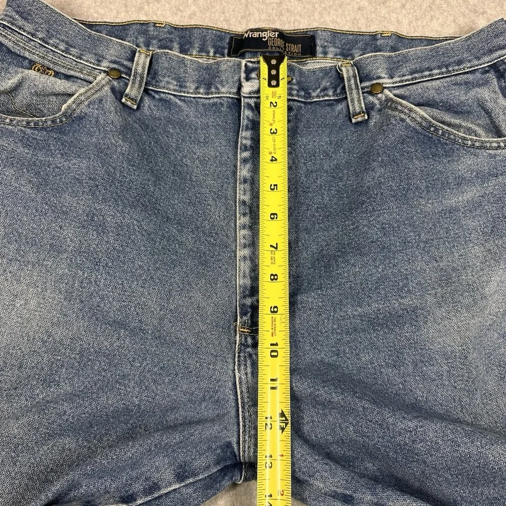 Wrangler George Strait 13mgs Denim Men's 38x36(36x36) Medium Wash Cowboy Jeans